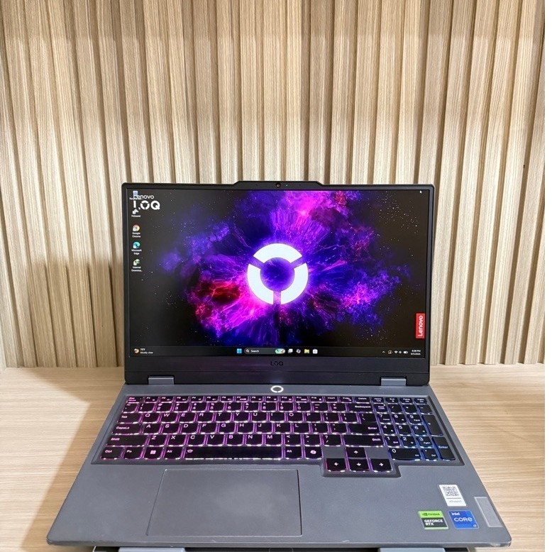 Laptop gaming lenovo LOQ 15IRX9 i7 rtx 3050
