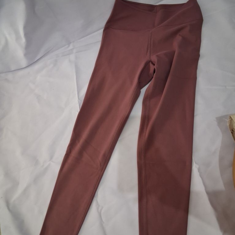 Legging Uniqlo Airism Size. S Preloved