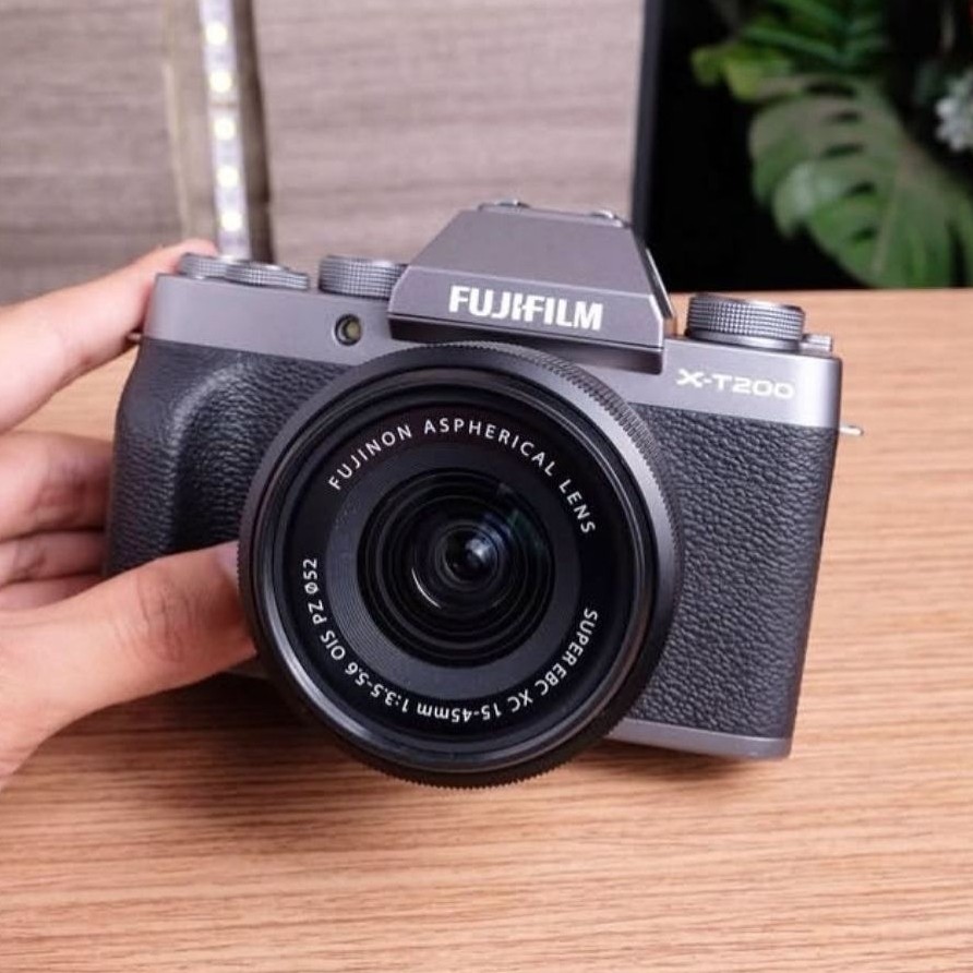 Kamera Mirroles Fuji Film XT-200 Second