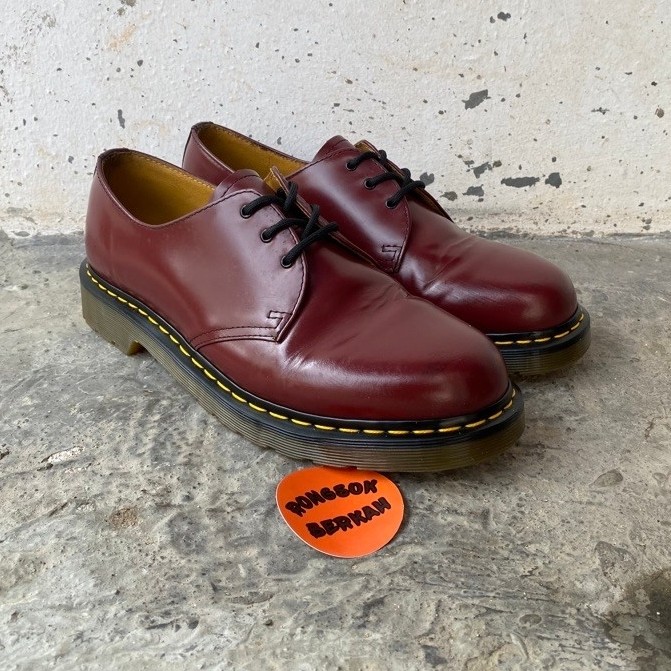 dr martens 1461 red cherry smooth