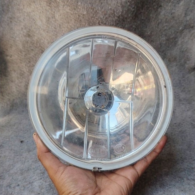 Sebiji hella foglamp lampu hella lampu depan hella foglight hella headlight hella headlamp hella lam