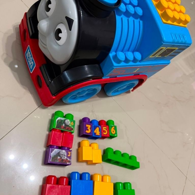 MEGA BLOCKS THOMAS & FRIENDS BUILD AND GO (BACA DESKRIPSI)