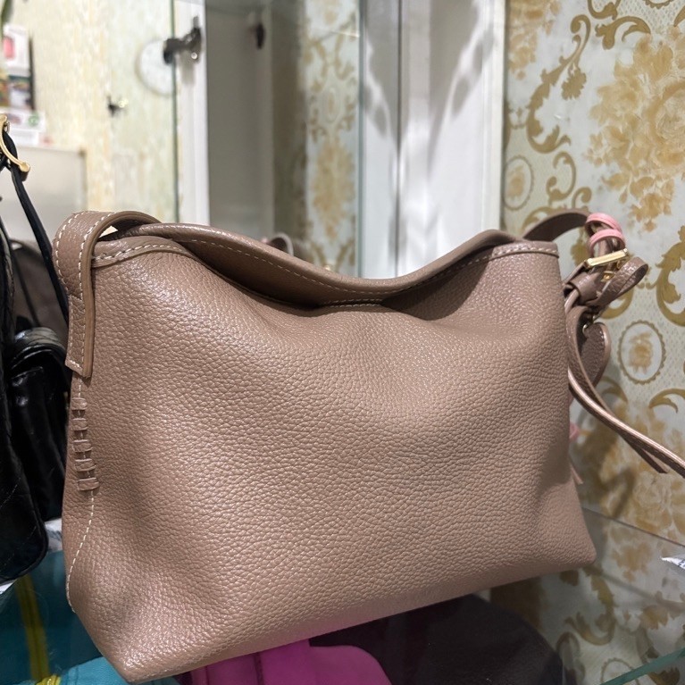 preloved peau x dwihanda small taupe