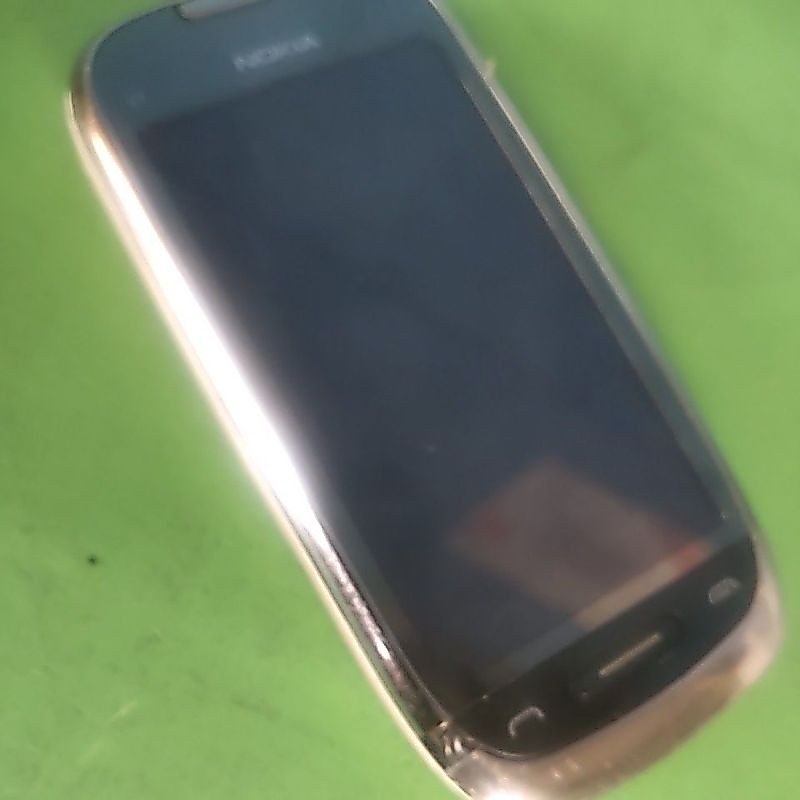 Nokia c7-00