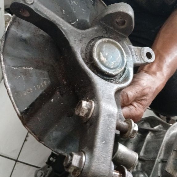 knakel apv depan kiri. original. knakel saja