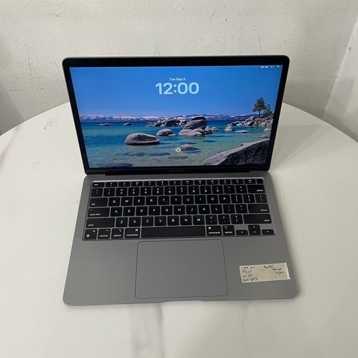 MacBook Air M1 2020
