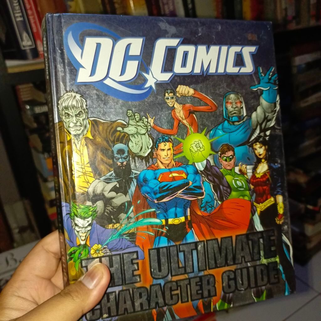 DC Comics The Ultimate Character Guide - Superman, Batman, Green Lantern, dll