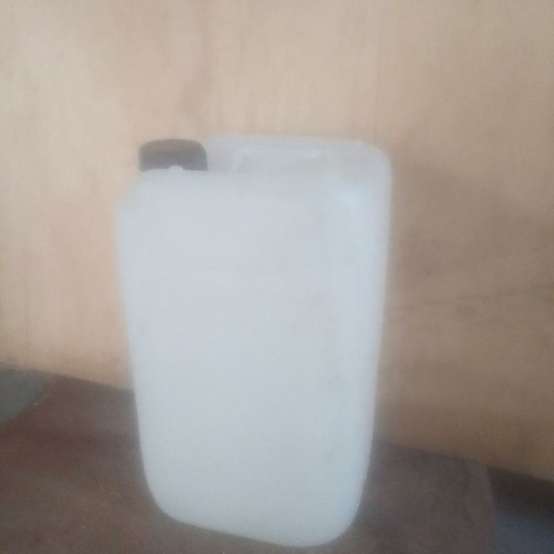 jerigen 10 Liter Bekas Warna Putih Transparan Untuk wadah Bensin Solar