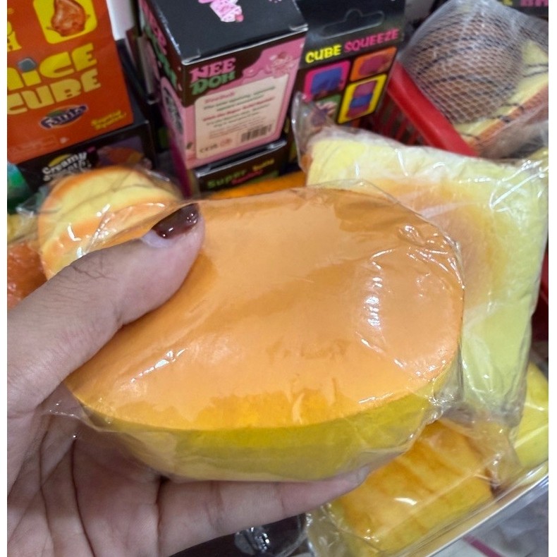 Mainan Squishy slow rising Bentuk Roti Kuning Model Roti Kering jumbo