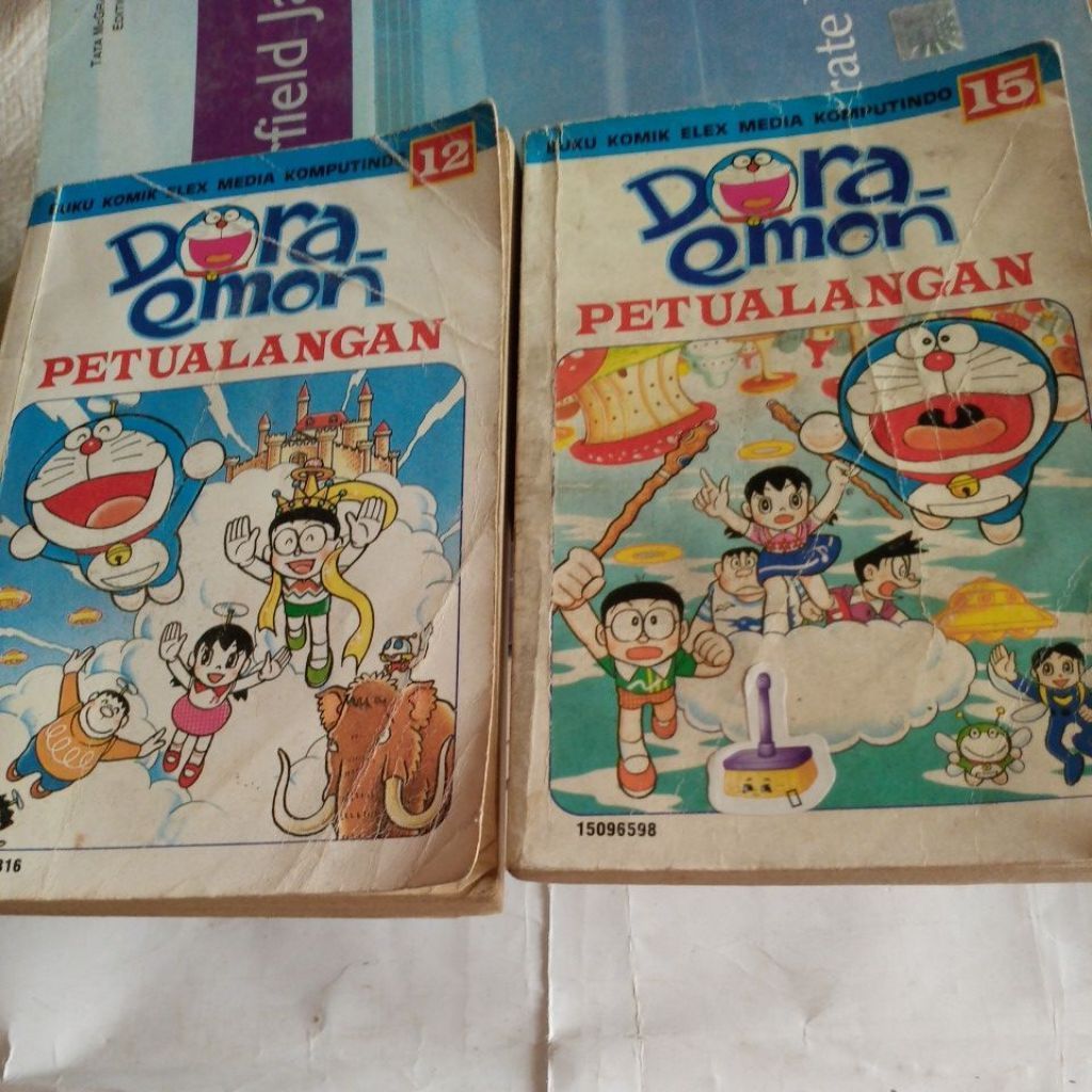 BUKU KOMIK DORAEMON