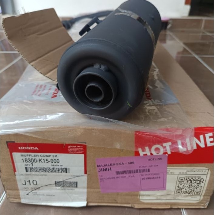 18300-K15-900 Muffler comp knalpot honda CB-150R cb150r old original ahm