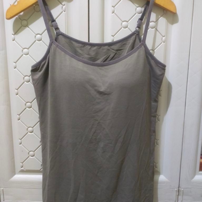Uniqlo Airsm XL Tanktop Bra