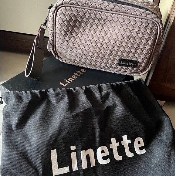 Linette array