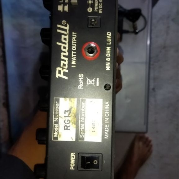 Pedal Efek Gitar Randall RG13 dengan Output 1 Watt dan Saklar Daya