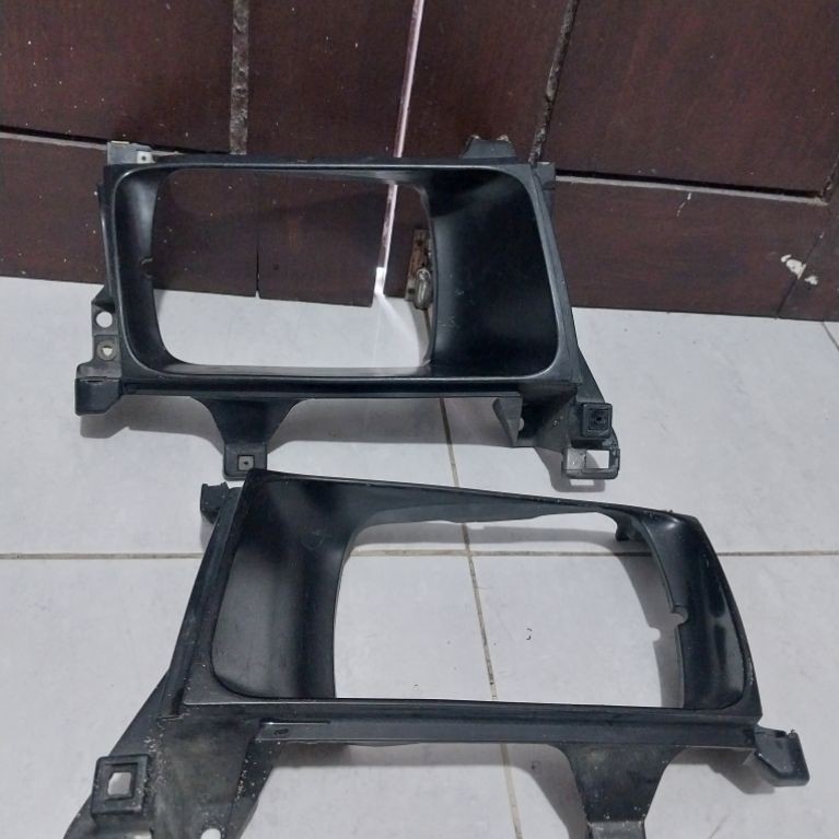 Cover Lampu Toyota kijang LGX 97-99