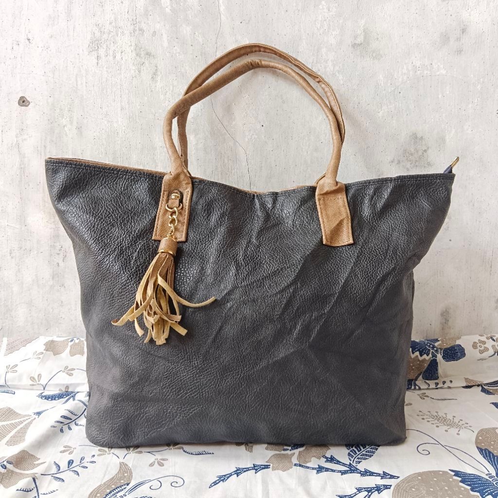 PRELOVED TOTEBAG DONKIE ABU TUA