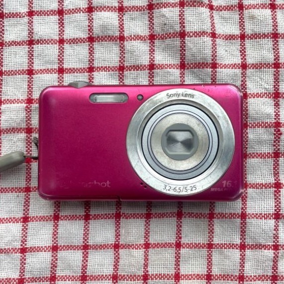 sony cybershot w710