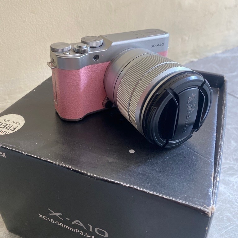 Fujifilm X-A10 XA10 Pink + Lensa 16-50mm Fullset Mirrorless Second Mulus