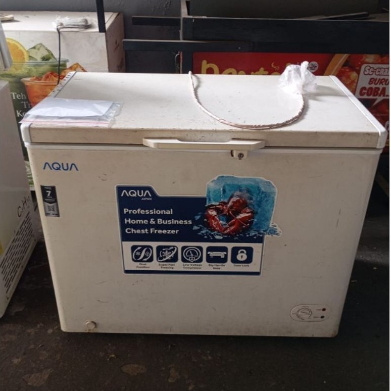 Freezer Bekas AQUA Professional Home & Business Chest Freezer Putih