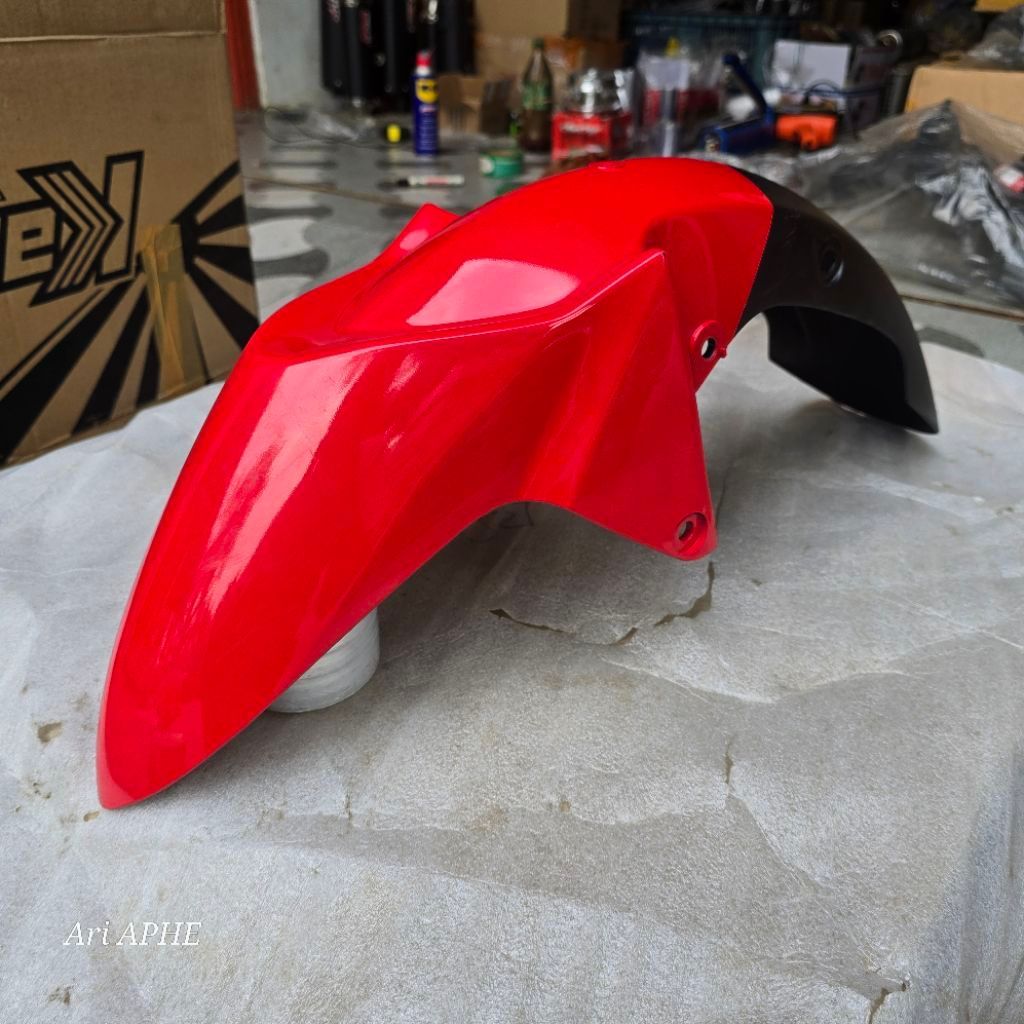 spakbor slebor depan merah honda BLADE 110 lama original AHM 61100-KWB-920WRD