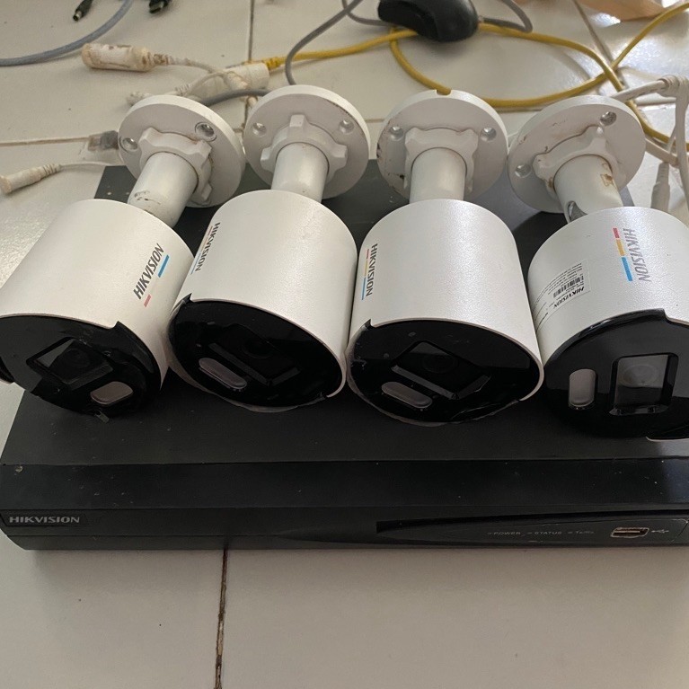 CCTV set hikvision - 4 ipcam colorvu - 1 nvr + 2tb hdd