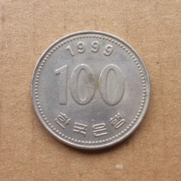 Koin Korea Selatan 100 Won 1999 warna perak