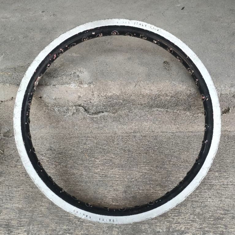 Velg rossi italy uk 1.60-17