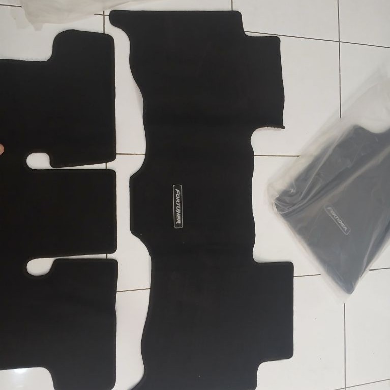 Karpet bludru original fortuner vnt TRD 2014 2015