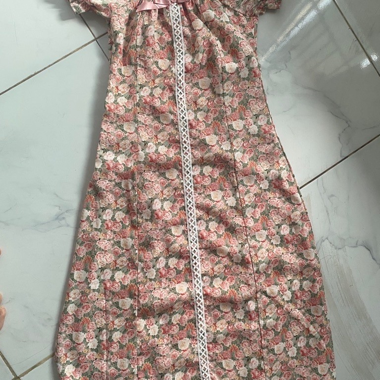 Preloved dress pink Motif Bunga-Bunga