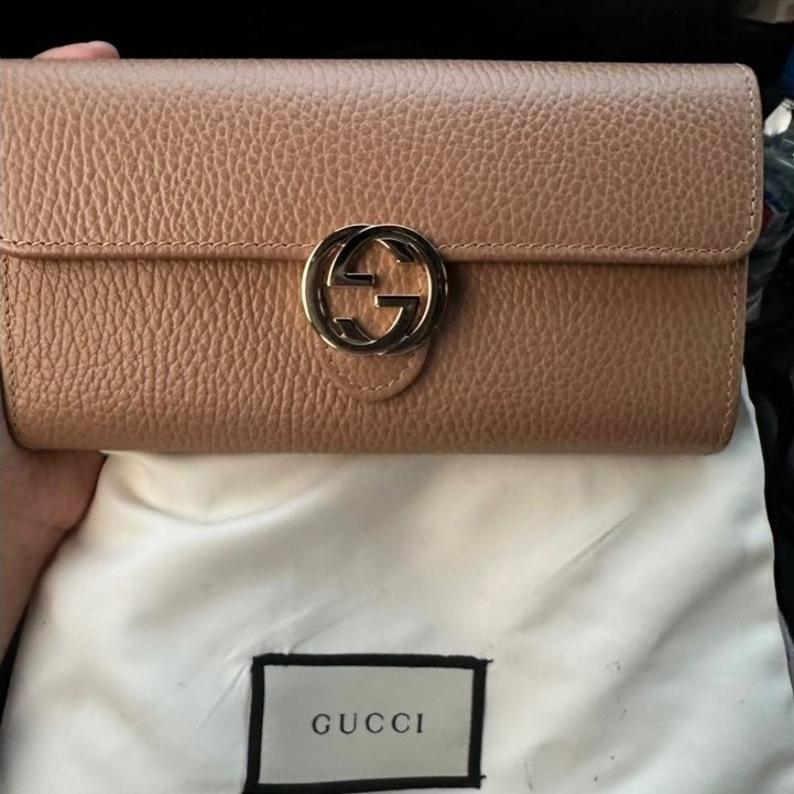 GUCCI Dompet Preloved Lovely Heart GG Soft Pink Ukuran 19cm Box Paper
