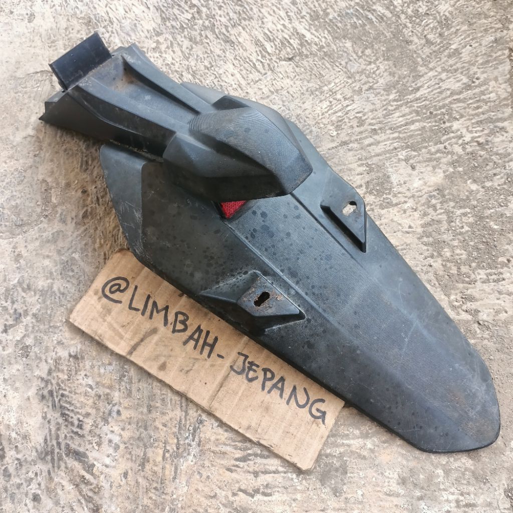 Spakbor sepakbor slebor belakang honda supra GTR150 supra gtr supra GTR original second copotan moto