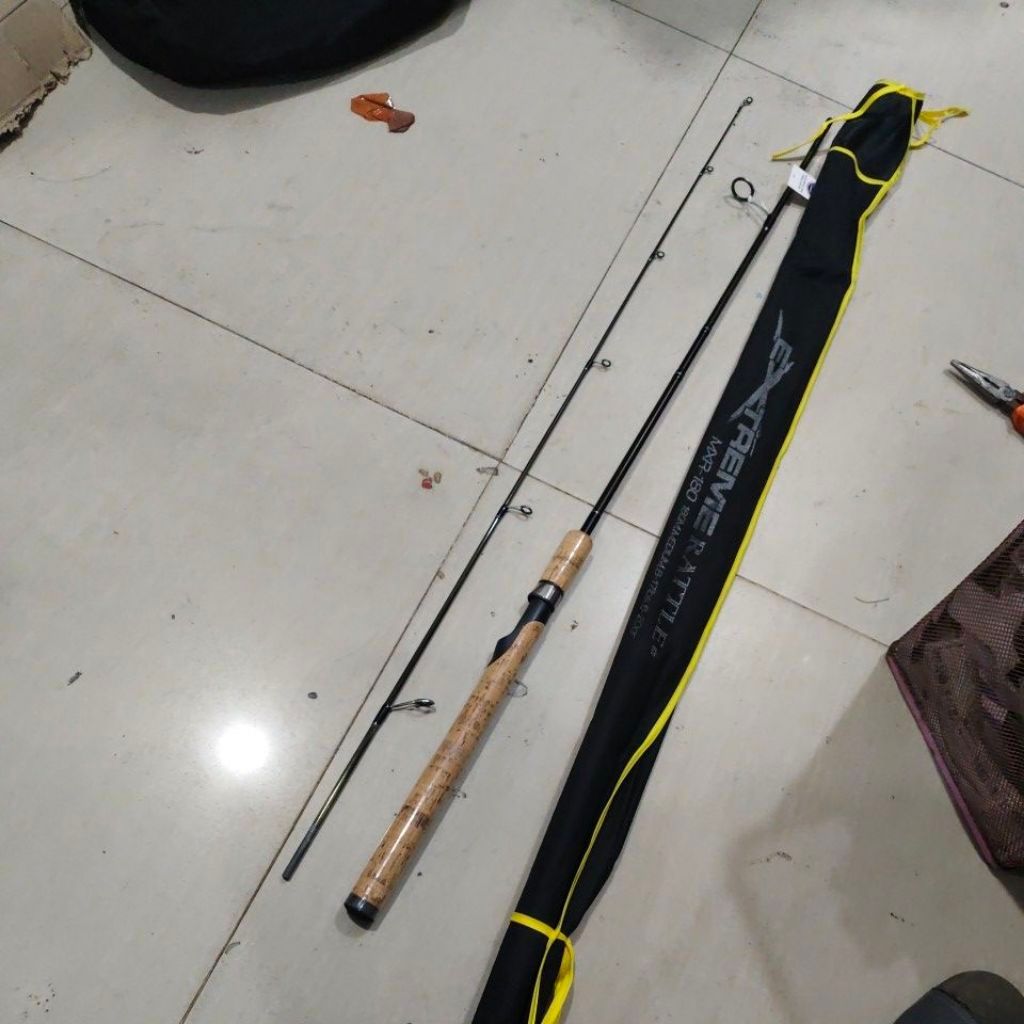 Joran maguro extreme rattle 180 carbon