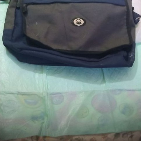 UnitedColorsBenettonVintageCanvasNavyBrownBag