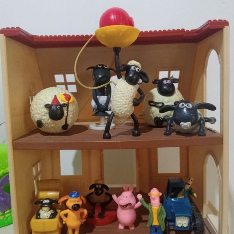 take all figur shaun the sheep