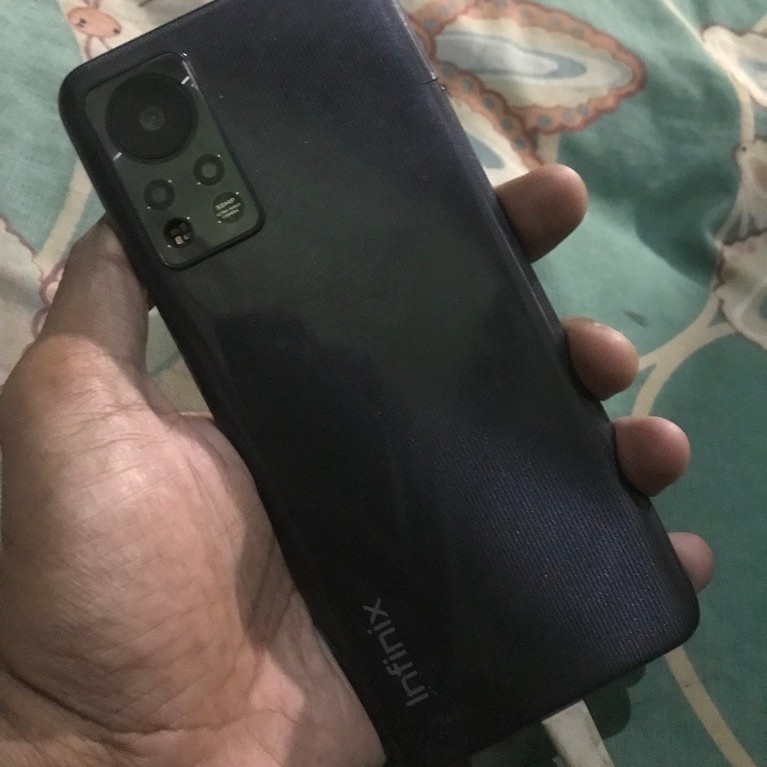 infinix hot11s NFC 6/128 minus