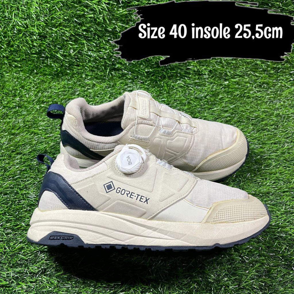 Sepatu Outdoor Gunung Hiking Prospecs Size 40