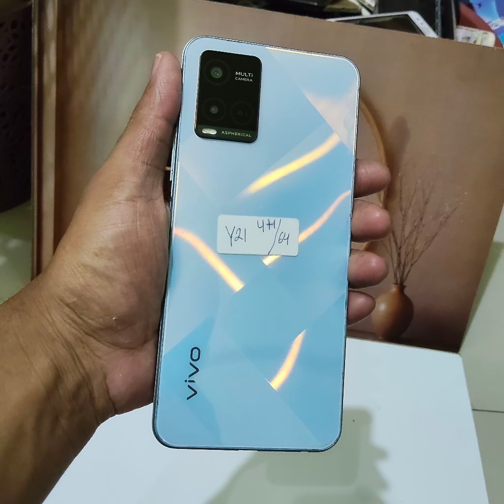 Hp VIVO Y21 HP Second Ram 4+1/64 HP Normal Siap pakai