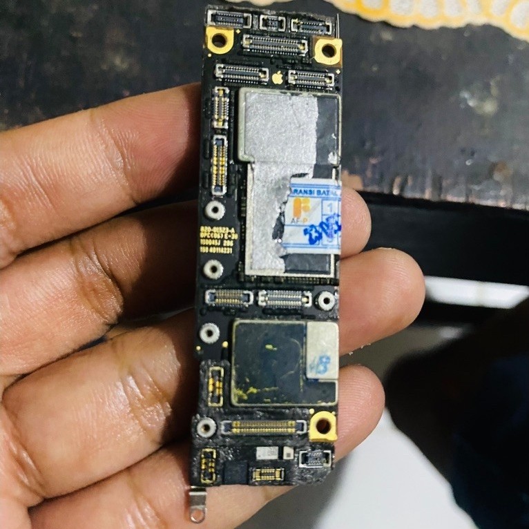 MESIN IPHONE 11 MATOT
