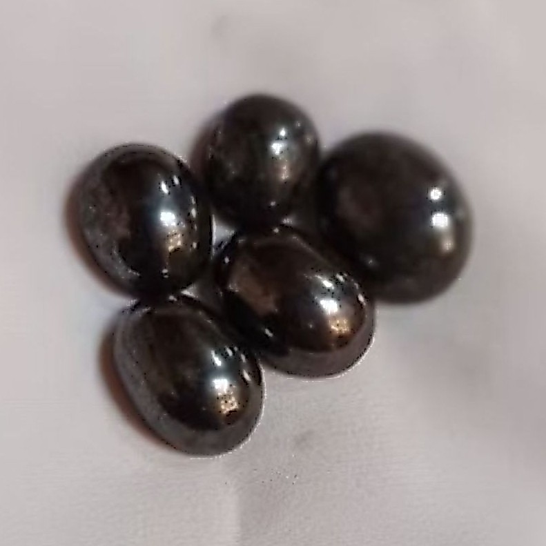 Batu badar besi hitam natural