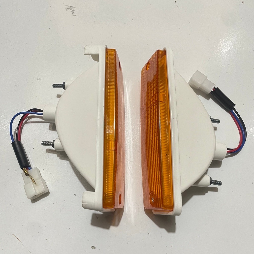 Lampu Bumper Depan Kijang Doyok 1 SET