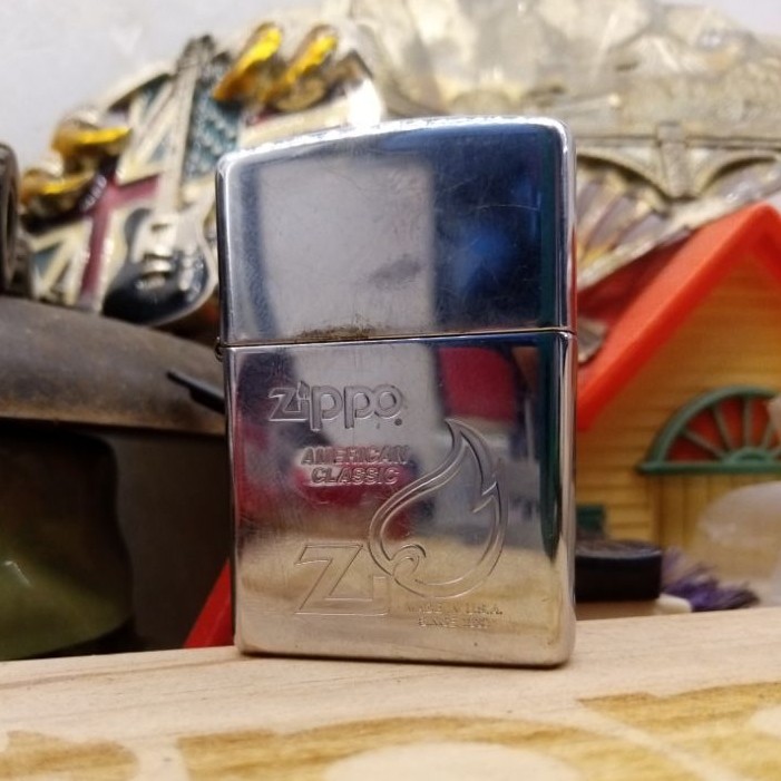 original Zippo American clasic Romawi 1997 insert pipe