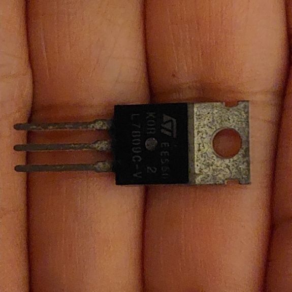 ic regulator 7815 original kuat