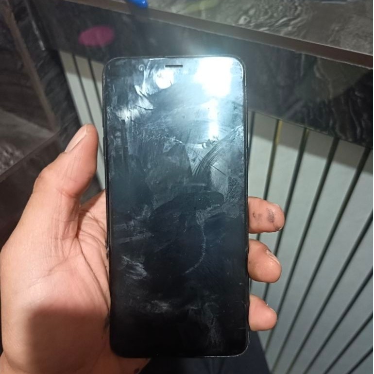 samsung j8 minus