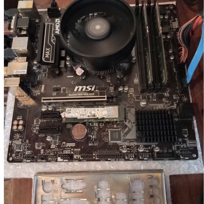Paketan Ryzen 5 3400g + B450M / A520M + ram 16gb kit + Nvme 256gb