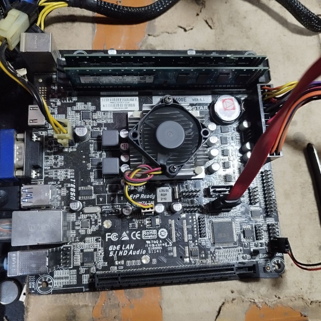 Mobo AMD A68N-5600E procesor quadqore