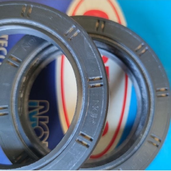 OIL SEAL NOK AE3234F TC 60 85 12