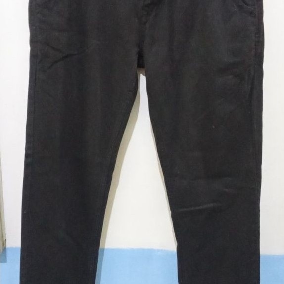 Celana Chinos Lacoste Live