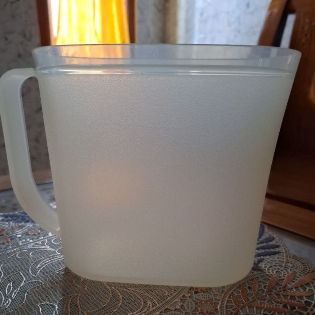 water jug tupperware