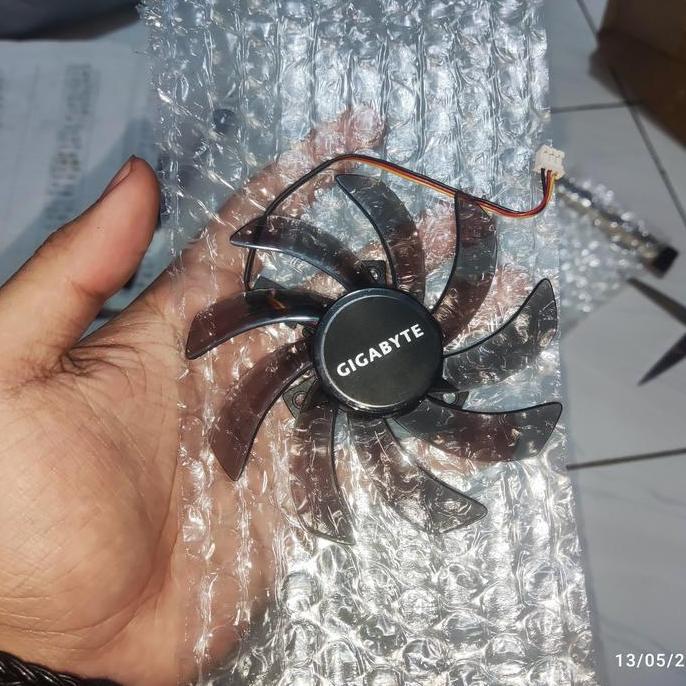 NEW fan vga Gigabyte GTX 750 750ti 670 660 660 95mm 3pin Single Fan