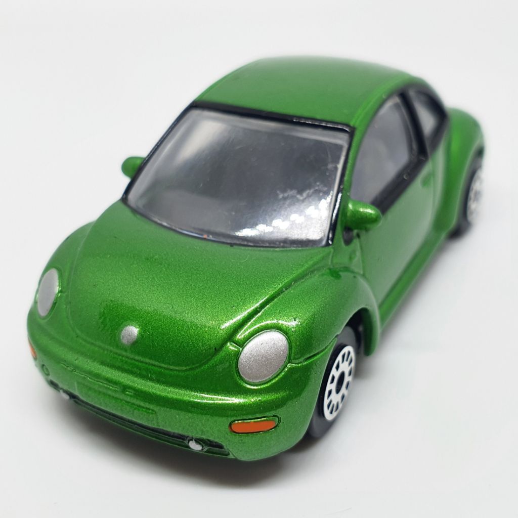 Realtoy Volkswagen New Beetle Hijau Skala 60 Loose Mulus